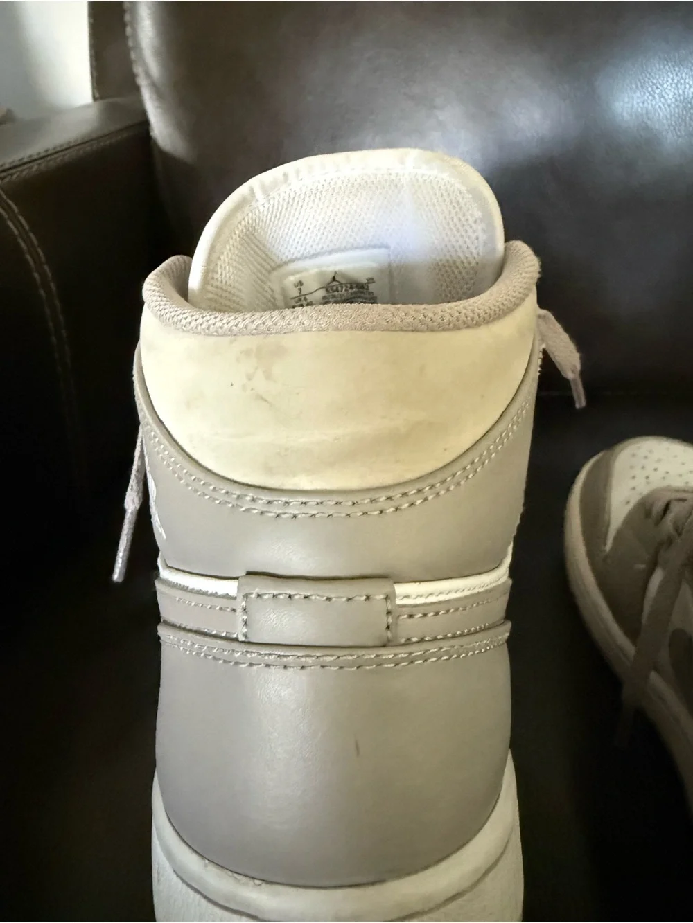Jordan classic mid